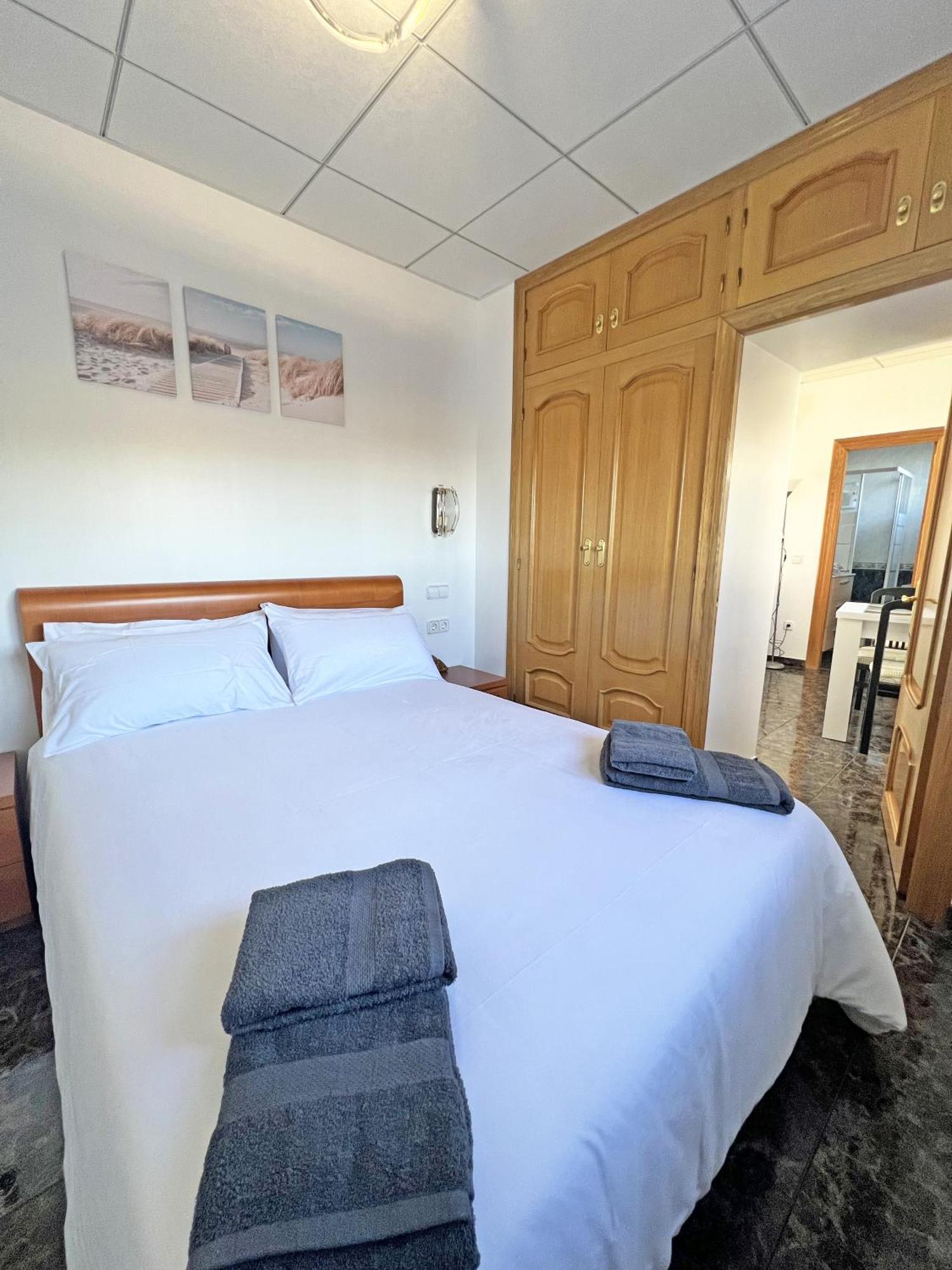 A 100 Metros De La Playa. Parking Gratuito Privado Apartment Alicante Ngoại thất bức ảnh